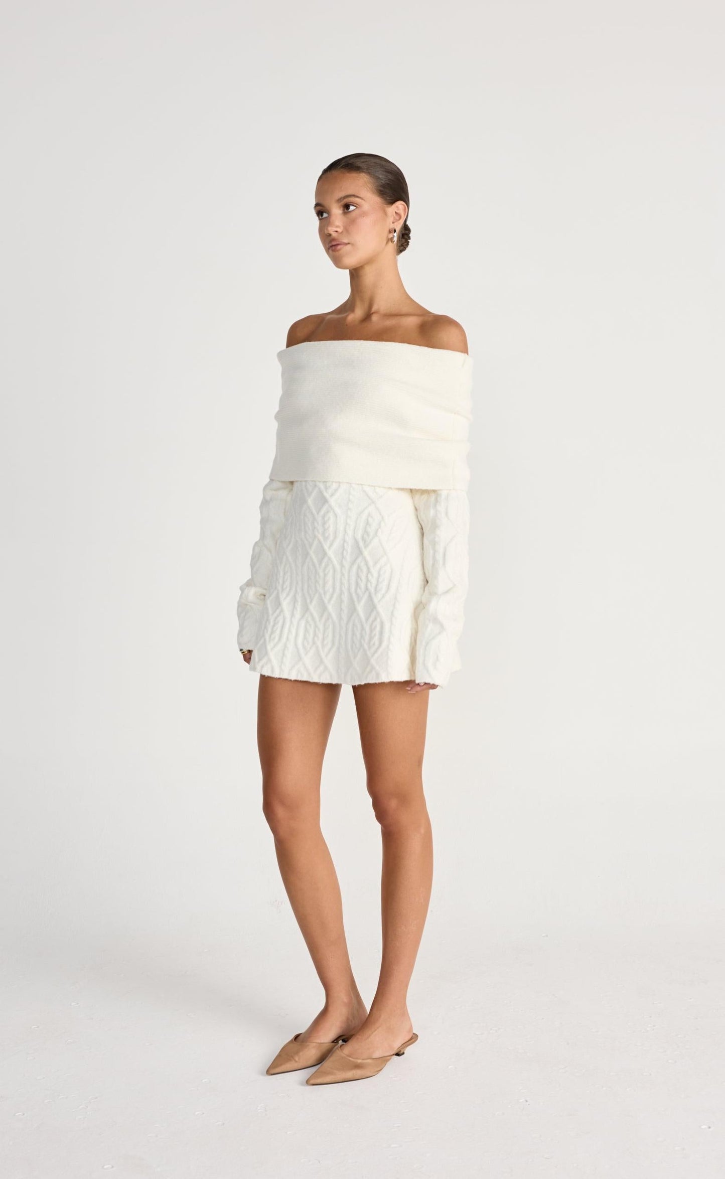 Pavati Long Sleeve Mini Dress (Off White)