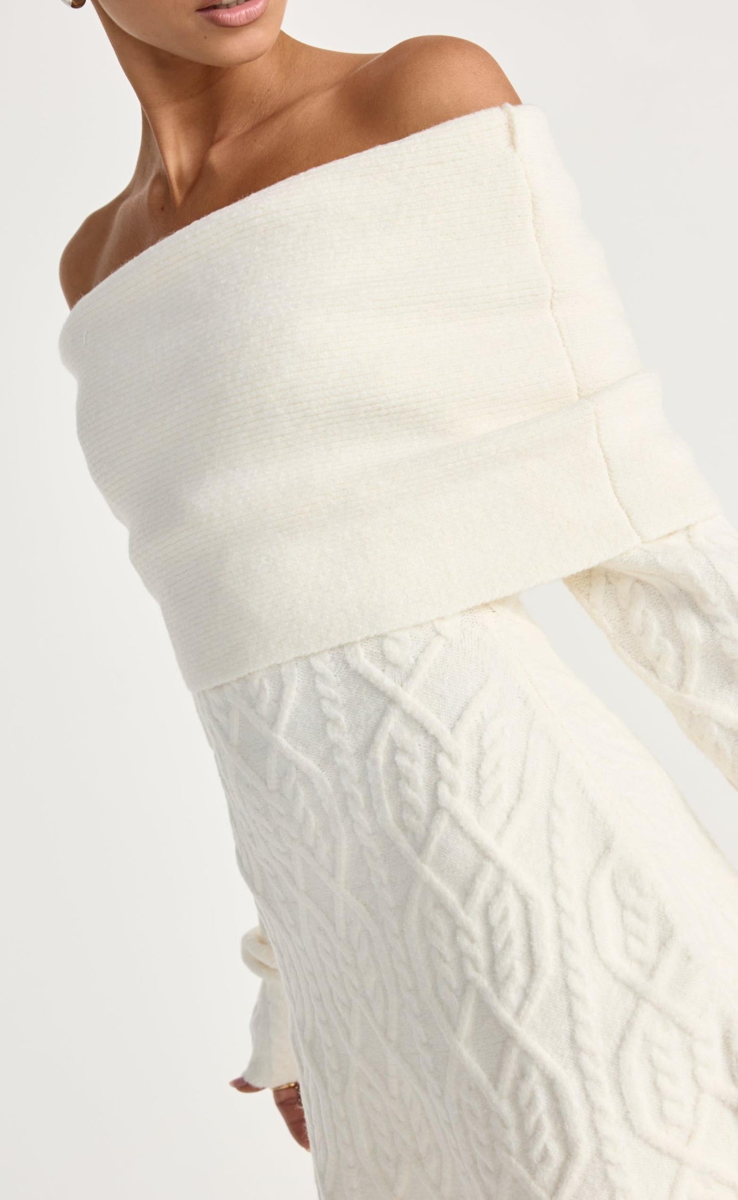 Pavati Long Sleeve Mini Dress (Off White)