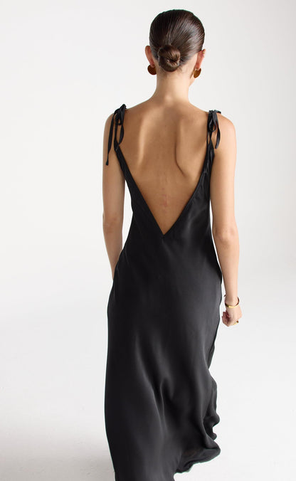 Jorjia Maxi Dress (Black)