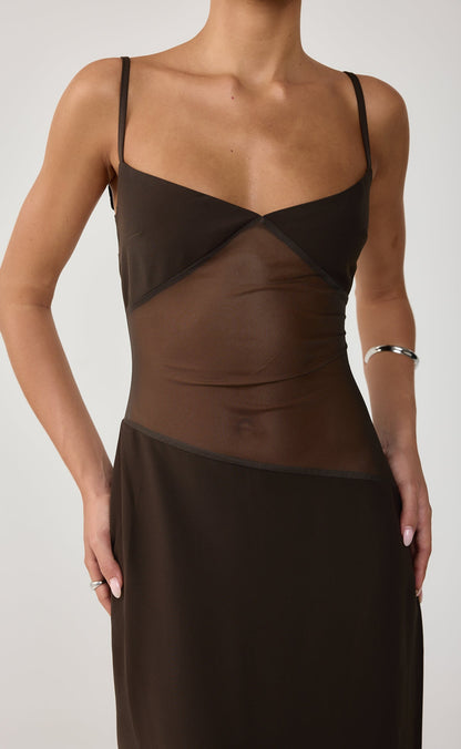 Eyes On Me Maxi Dress (Chocolate)